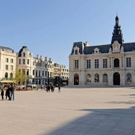 Appartement En Face De La Gare - Centre Ville بواتييه المظهر الخارجي الصورة