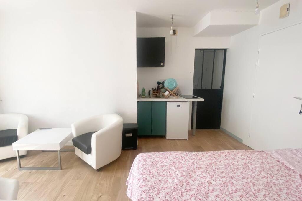Appartement En Face De La Gare - Centre Ville بواتييه المظهر الخارجي الصورة