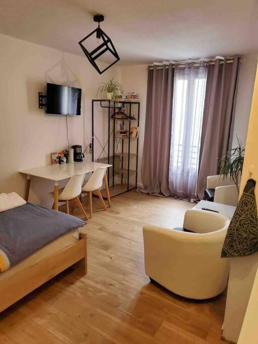 Appartement En Face De La Gare - Centre Ville بواتييه المظهر الخارجي الصورة